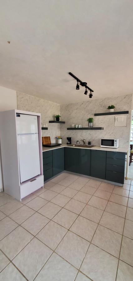 Cozy Cute Home 2Nd Floor Pay At The Property And We Have Many Method Of Payments Just Ask Us 法哈多 外观 照片