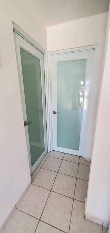 Cozy Cute Home 2Nd Floor Pay At The Property And We Have Many Method Of Payments Just Ask Us 法哈多 外观 照片